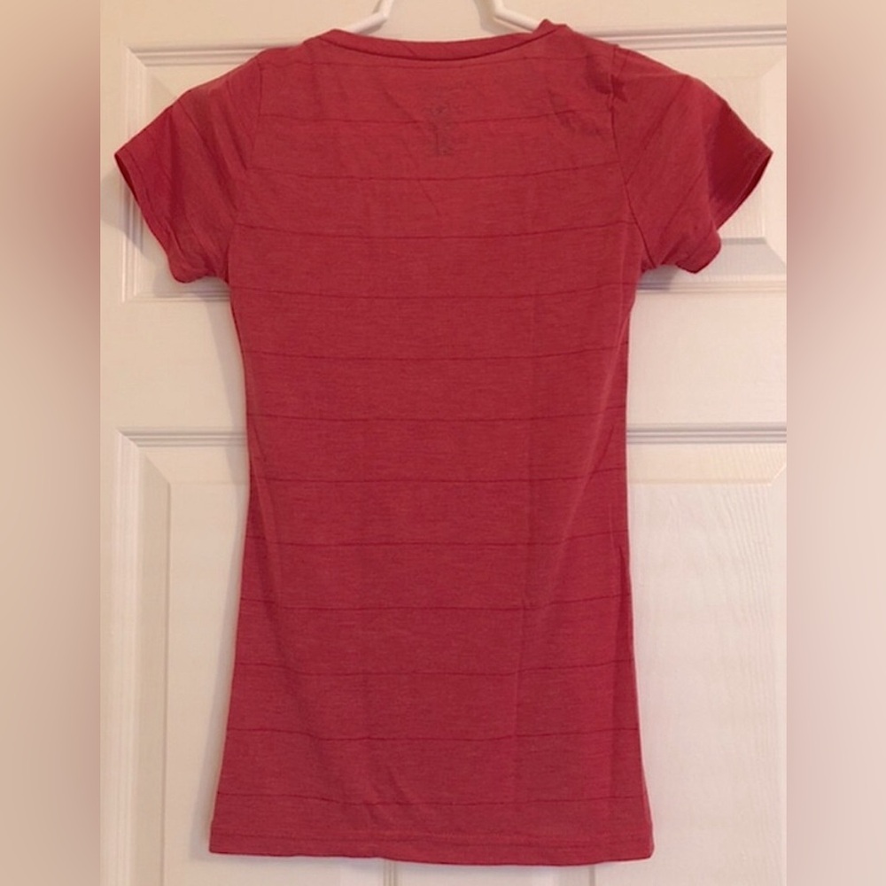 ❤️ Sheer Ultra Soft Red Fine Striped T-shirt - Picture 2 of 4
